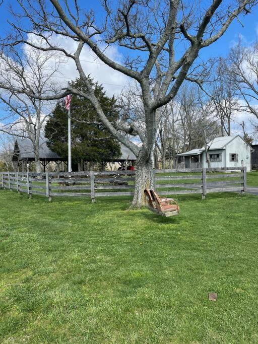 Bourbon Trail Cabin On The Farm Lawrenceburg Exteriér fotografie
